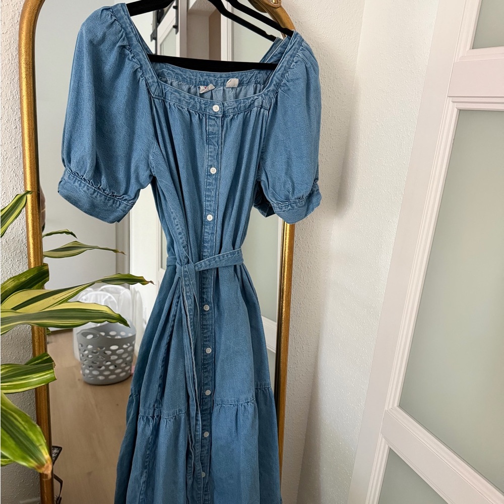 Levi's Chambray Blue Button-Front Midi Dress with Puff Sleeves